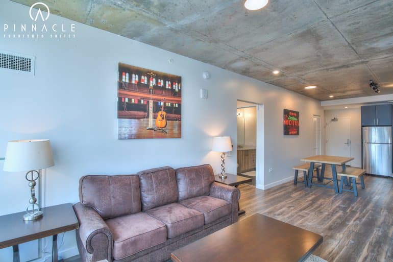 2010 West End 1 Bedroom 08