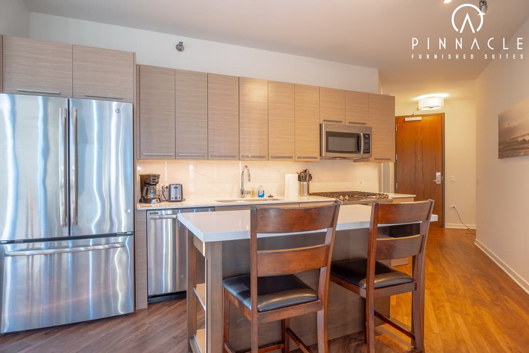 727 West Madison 2 Bedroom 14