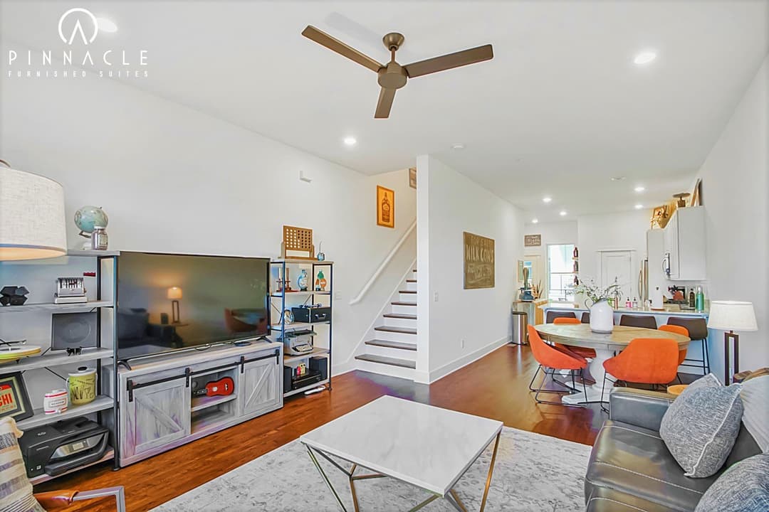 2001 Convent 4 Bedroom